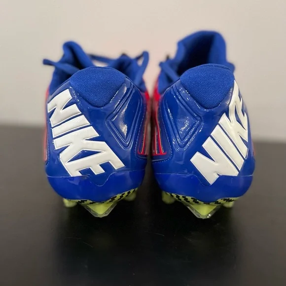 Size 13.5 Nike Vapor Carbon Elite 2.0 TD Football Cleats 